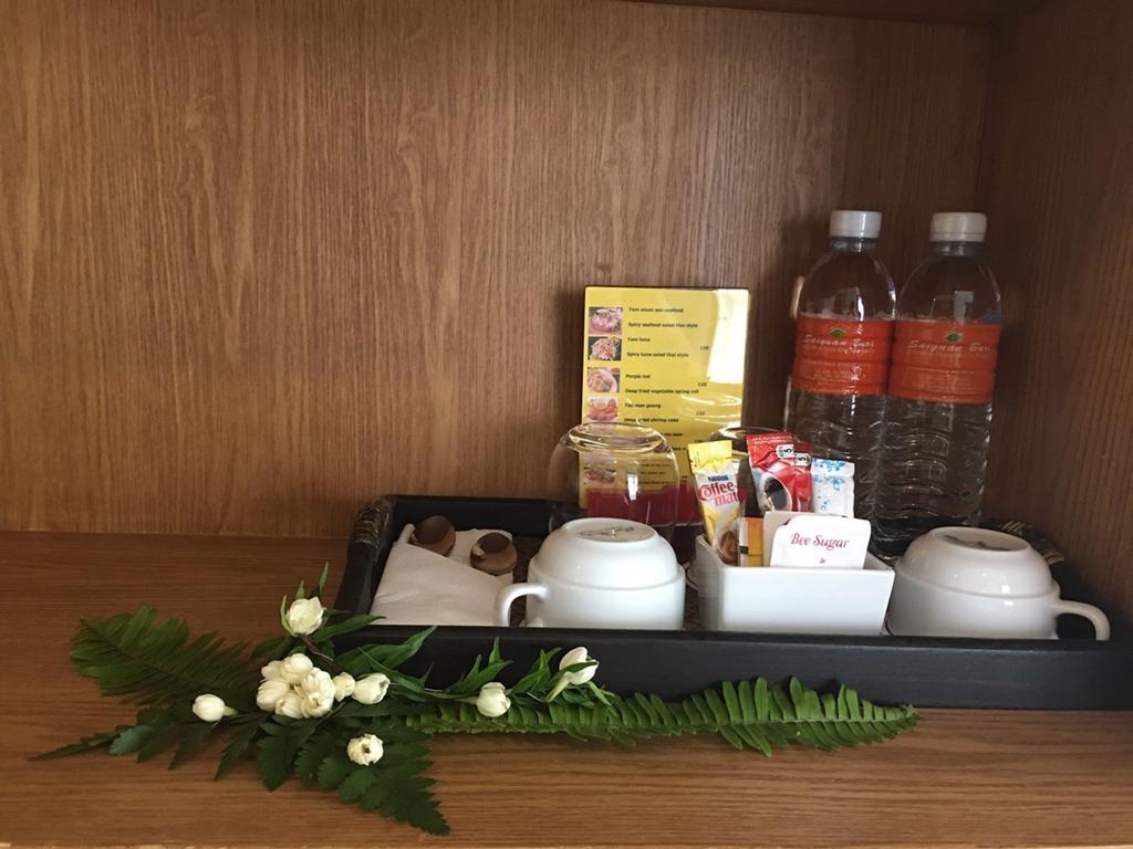 Grand Nai Harn Suites Rawai Exteriör bild
