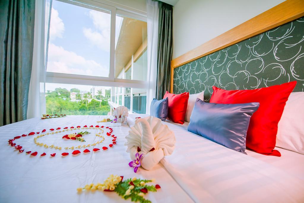Grand Nai Harn Suites Rawai Exteriör bild